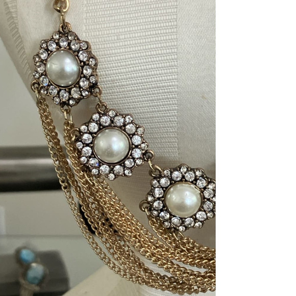 Vera Wang Faux Pearl Gold Tone Bib Statement Necklace - Picture 4 of 10